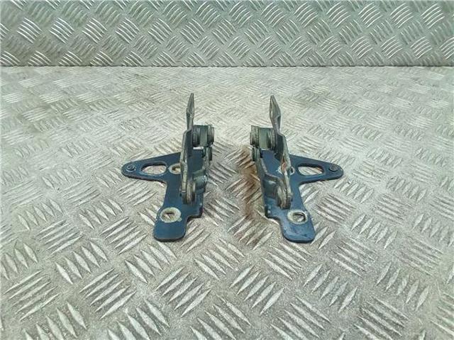 1P0823301 VAG Петля капота левая купить в Одесса