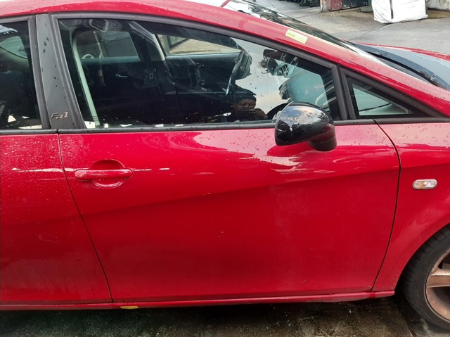VAG 1P0831056A Дверь передняя правая в наличии Ровно