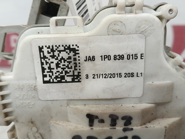VAG 1P0839015E Замок двери задней левой в наличии Винница