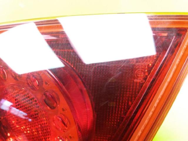 VAG 1P0945112D Фонарь задний правый внешний в наличии Ужгород