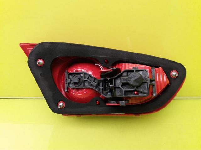 VAG 1P0945112D Фонарь задний правый внешний в наличии Ужгород