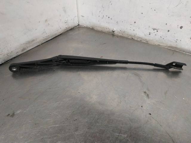 Braço de limpa-pára-brisas do pára-brisas Volkswagen Jetta 5 1K2