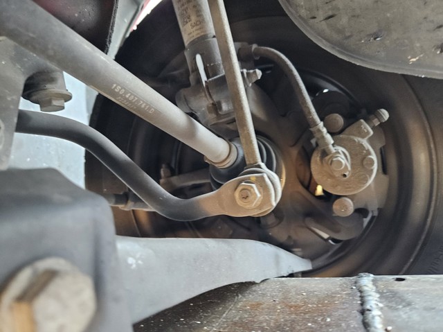 VAG 1S0407255C Цапфа передняя левая в наличии Каменское