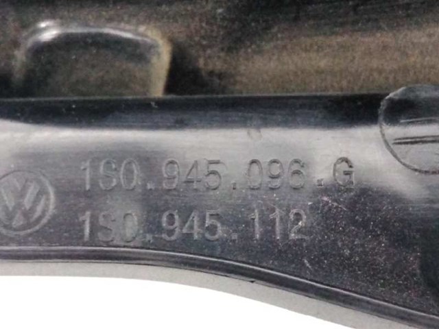 VAG 1S0945096G Фонарь задний правый в наличии Павлоград
