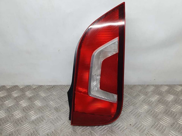VAG 1S0945096G Фонарь задний правый в наличии Запорожье