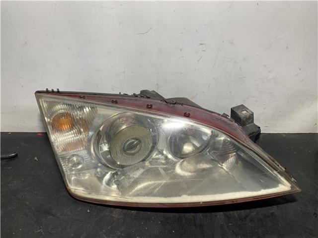 FORD 1S7113005CJ Правая фара в наличии Ужгород