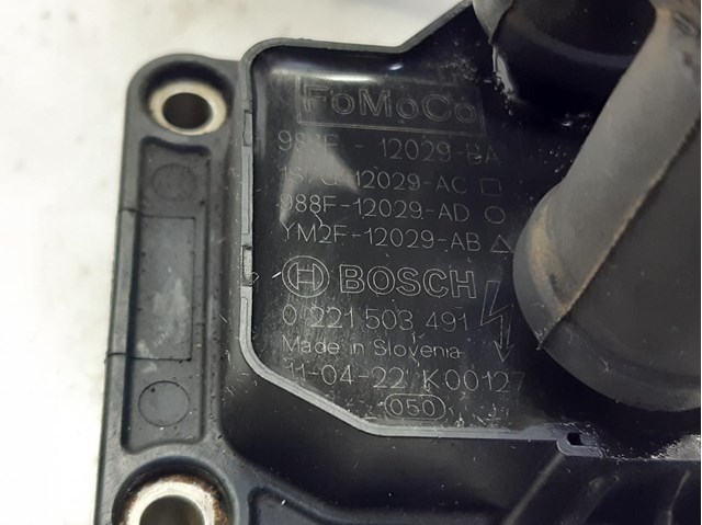 Bobina de ignição para Ford Fiesta Saloon (DX) Ghia / 08,99 - ... Liv 1S7G12029AC