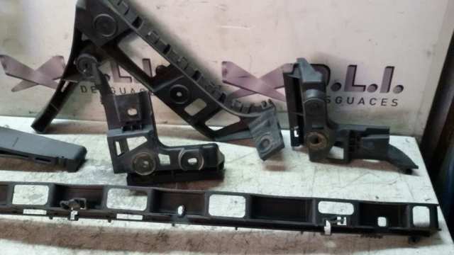 VAG 1T0807394D Кронштейн бампера заднего правый в наличии Житомир