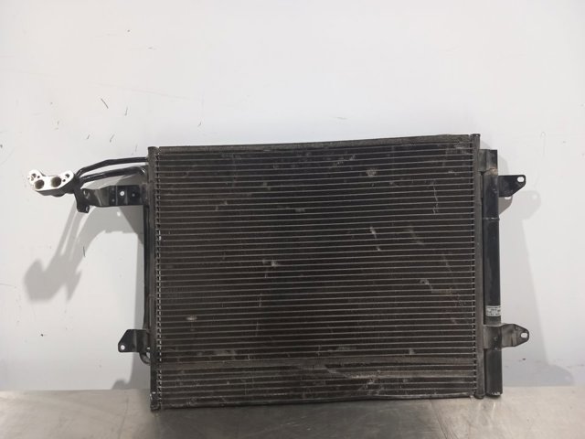 Condensador / radiador de ar condicionado para volkswagen caddy (2k) 1.9 furg. Bls 1T0820411B