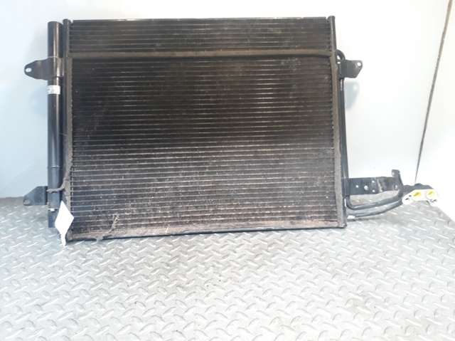 Condensador / radiador de ar condicionado para volkswagen touran (1t1,1t1) (2003-2004) 2.0 tdi 16v bkd 1T0820411E