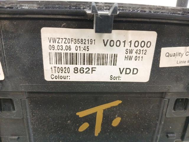 VAG 1T0920862F Приборная доска (щиток приборов) в наличии Харьков