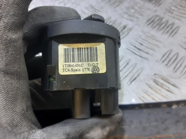VAG 1T0941431C Переключатель света фар на "торпедо" в наличии Черкассы