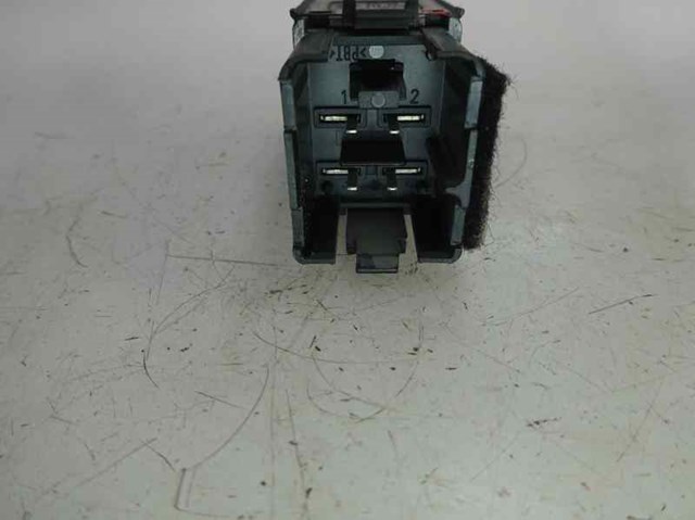 1T0953509B VAG Кнопка аварийки купить в Хмельницкий