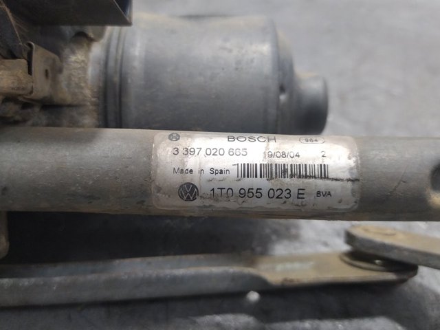 1T0955023E VAG Трапеция стеклоочистителя левая купить в Хмельницкий