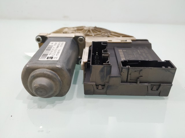1T0959701L VAG Мотор стеклоподъемника двери передней левой купить в Житомир