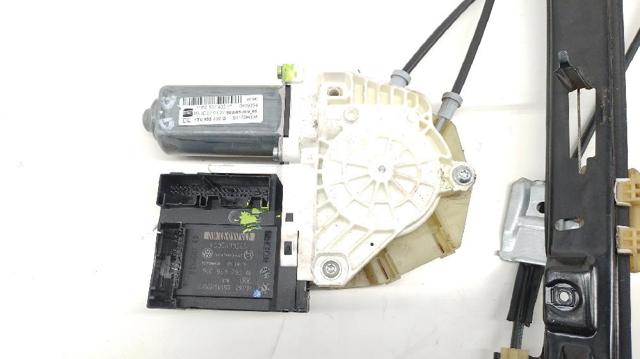 1T0959702G Мотор стеклоподъемника двери передней правой купить Николаев