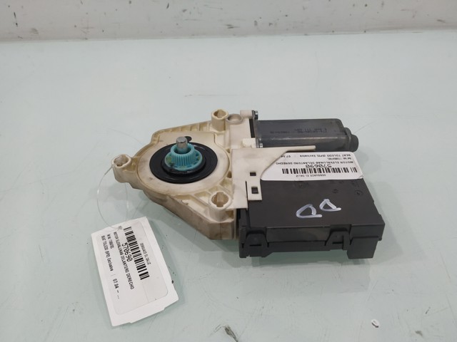 1T0959702L Мотор стеклоподъемника двери передней правой купить Киев