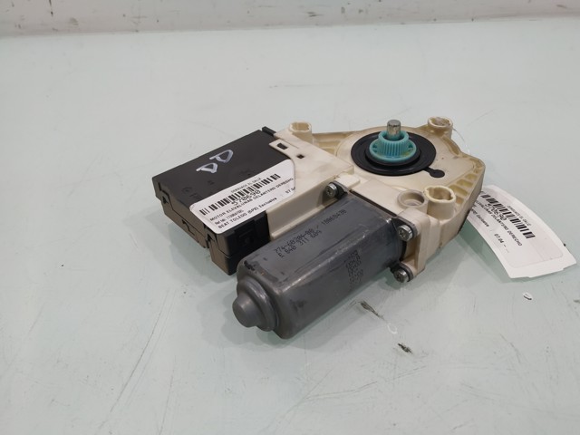 1T0959702L VAG Мотор стеклоподъемника двери передней правой купить в Львов