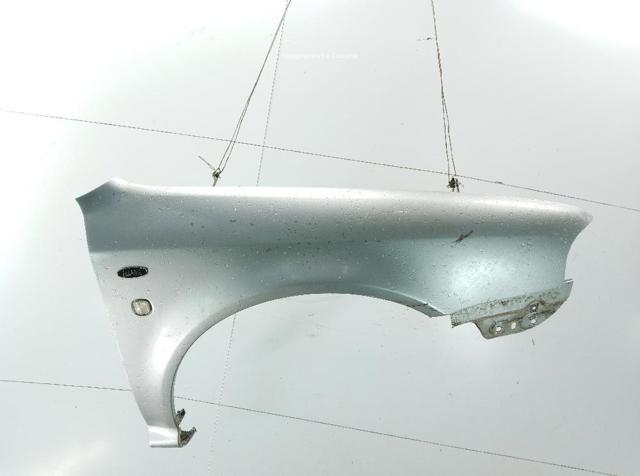 Pára-lama dianteiro direito 1U0821106B VAG