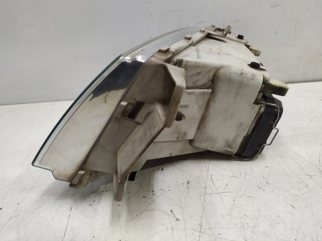 VAG 1U1941016L Правая фара в наличии Черкассы