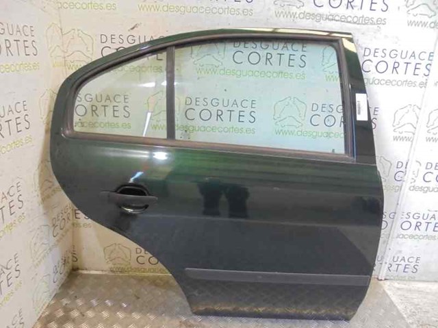 Porta traseira direita 1U4833056 VAG/Skoda