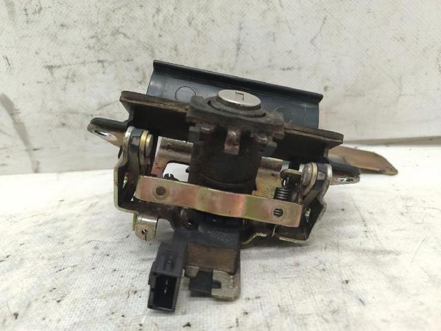 1U6827565K Ручка крышки багажника (двери 3/5-й задней) наружная купить Чернигов