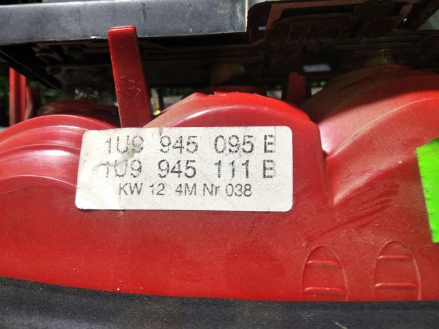 1U9945111B VAG Фонарь задний левый купить в Тернополь