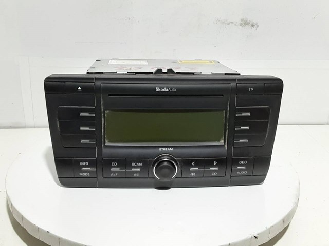 Sistema de áudio/rádio cd para skoda octavia ii 1.9 tdi bxe 1Z0035161A