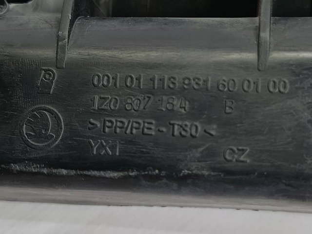 1Z0807184 VAG Кронштейн бампера переднего правый купить в Тернополь