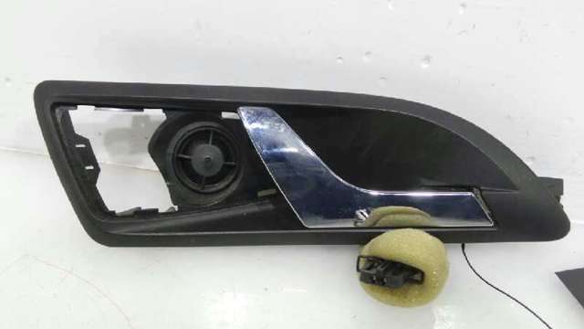Maçaneta interna direita da porta dianteira 1Z0839222A739 VAG