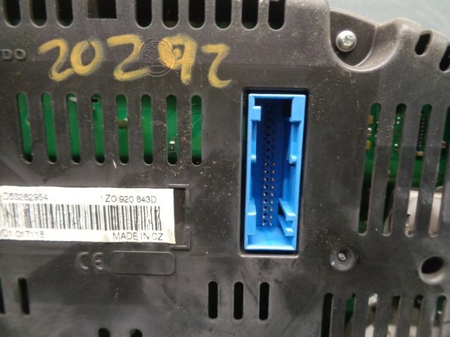 1Z0920843D Приборная доска (щиток приборов) купить Кривой Рог