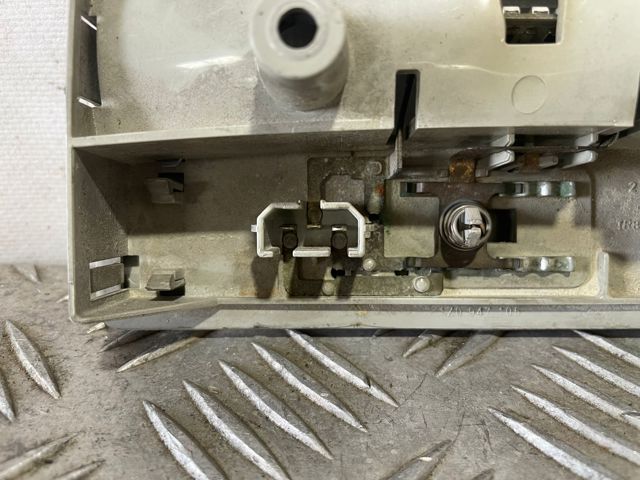 1Z0947105 VAG Плафон освещения салона (кабины) купить в Николаев