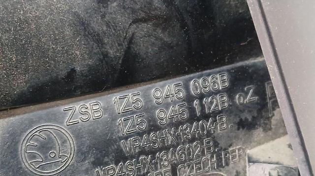 VAG 1Z5945112B Фонарь задний правый в наличии Житомир