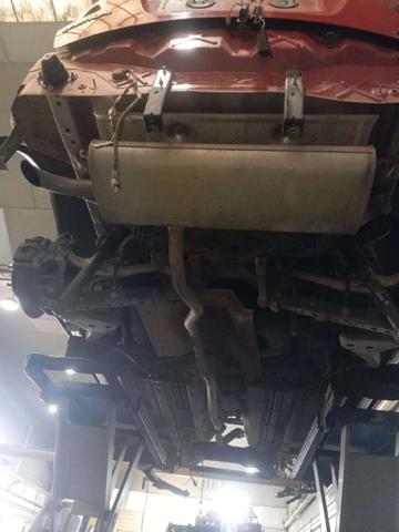 20100JD50A NISSAN Центральная часть глушителя купить в Киев