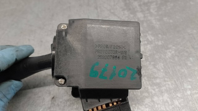 HYUNDAI 202007964 Правый подрулевой переключатель в наличии Ужгород