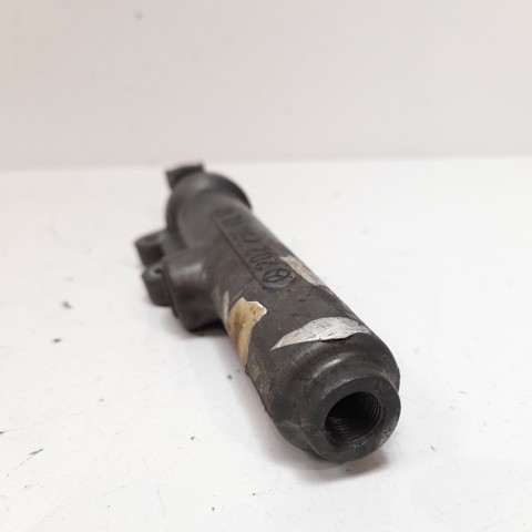 Cilindro mestre de embraiagem 2022900112 MERCEDES