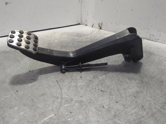 Pedal de embraiagem Mercedes E S210