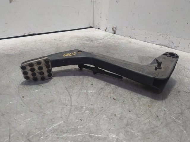 Pedal de embraiagem Mercedes E S210