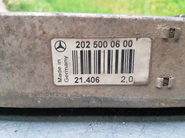 2025000600 MERCEDES Радиатор интеркуллера купить в Ирпень