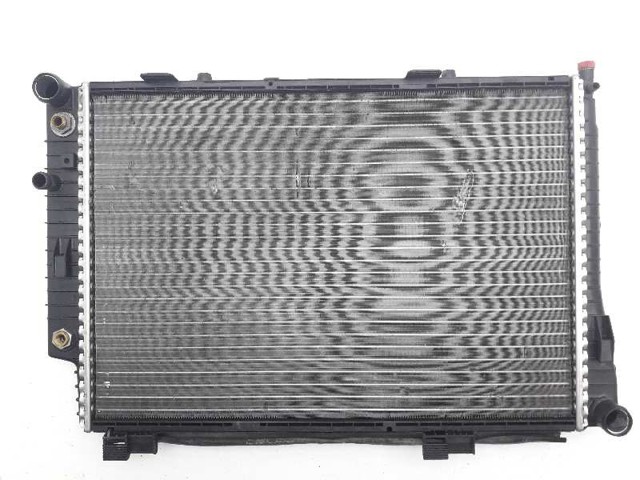 Radiador de esfriamento de motor 2025002203 MERCEDES