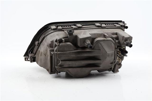 2028201066 MERCEDES Стекло фары правой купить в Винница