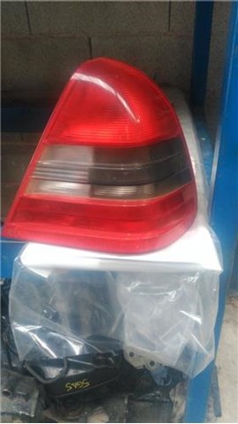 2028201264R MERCEDES Фонарь задний правый купить в Черкассы