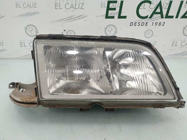 Luz direita 2028201861 Mercedes