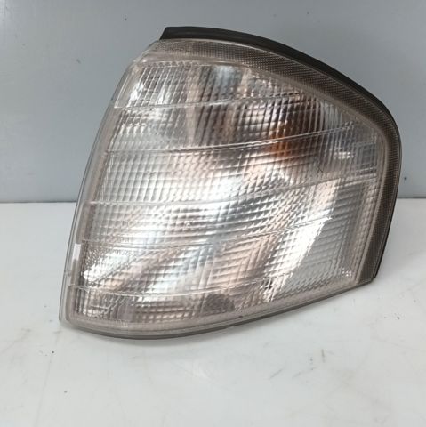 MERCEDES A2028260743 Поворотник левый в наличии Кривой Рог