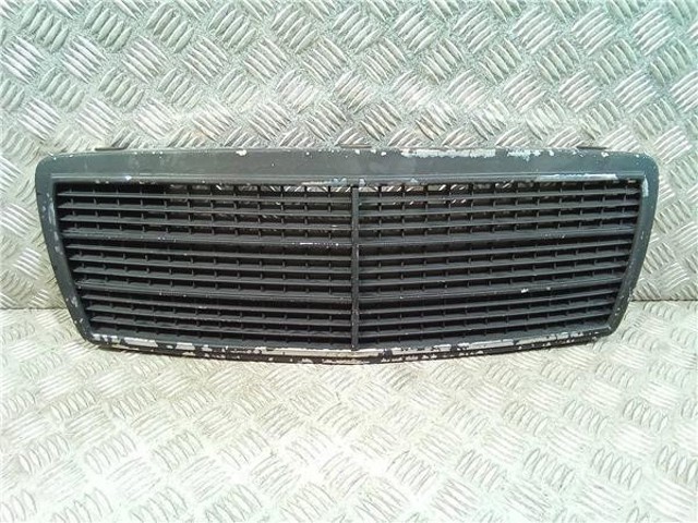 Grelha do radiador Mercedes C W202
