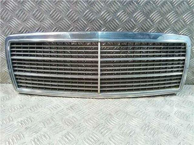 Grelha do radiador 2028880023 MERCEDES