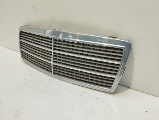 Grelha do radiador Mercedes C W202