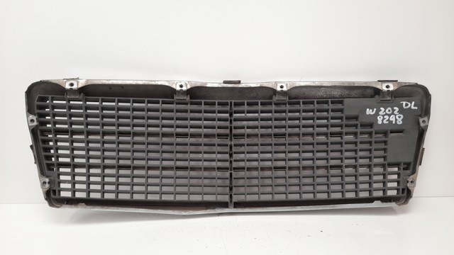 Grelha do radiador Mercedes C W202