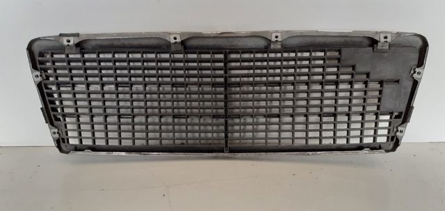Grelha do radiador Mercedes C W202