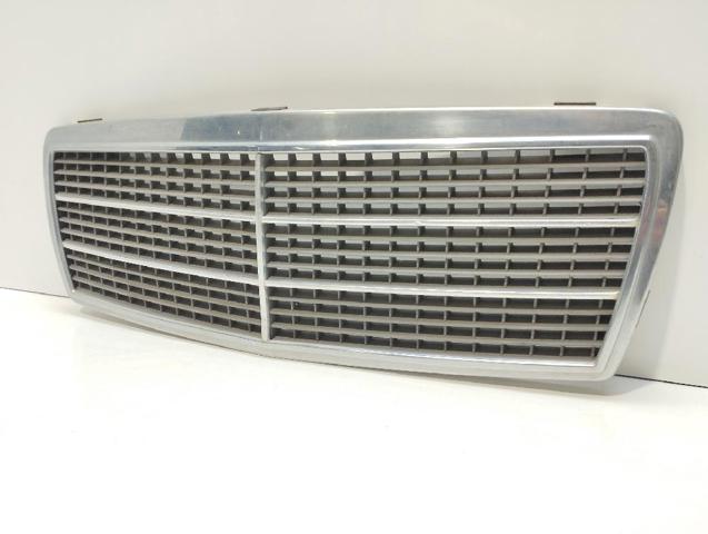 Grelha do radiador Mercedes C W202